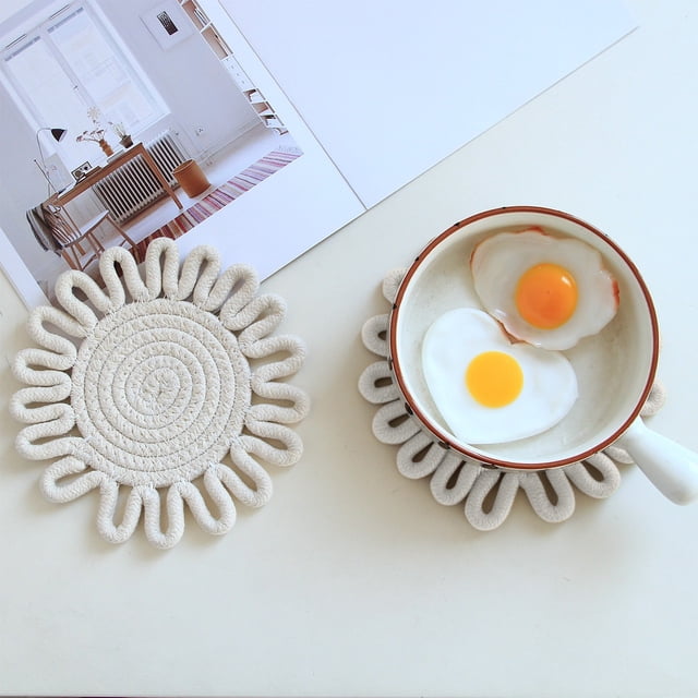 Nilvkv Woven Insulation Pad Kitchen Flower Shaped Placemat Handmaded Pot Mat Cup Mat Size 7X7 Inches