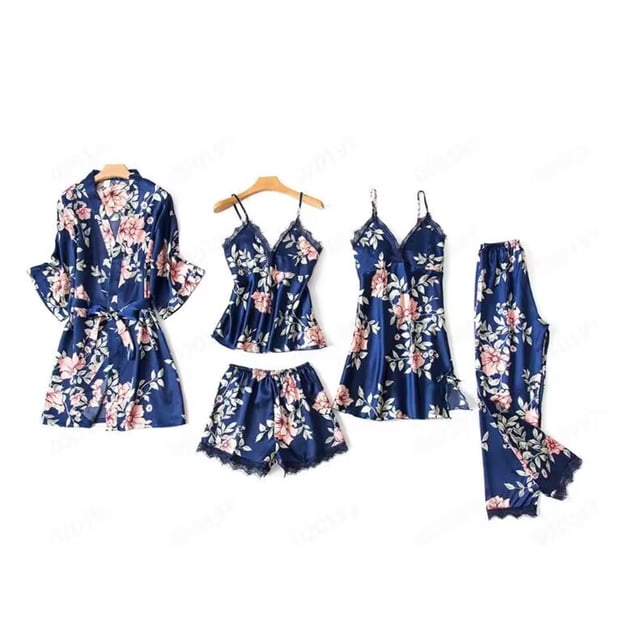 Ensembles de Pyjama pour Femmes avec Motif floral sur Fond Bleu Marine. Cet Ensemble de Pyjama à Manches Courtes pour Femmes Comprend une robe, une camisole, une Chemise de Nuit Sans Manches, des shorts et un long Pantalon de Pyjama, Tout Fabriqué en polyester Lisse. Idéal pour les Tenues de Détente et de Nuit Décontractées, Convient aux Saisons de Printemps et d'Été.