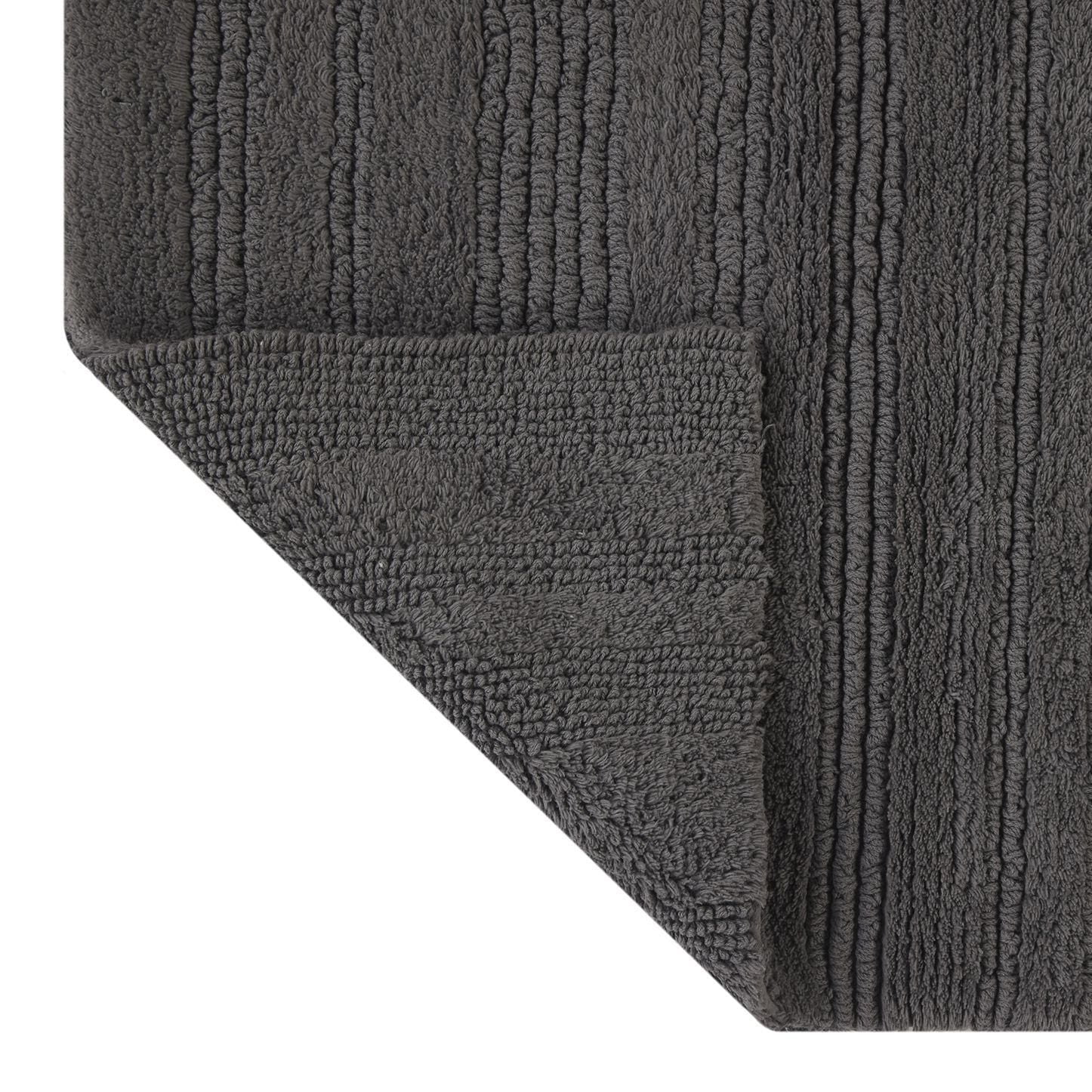 Ensemble de tapis de bain réversibles en coton coupé et bouclé Better Homes & Gardens, 2 pièces, flanelle grise, 17" x 24" et 20" x 30"
