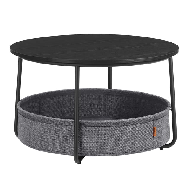 VASAGLE Table Basse avec Rangement, Plateau Rond Noir Encre Assorti à un Panier en Tissu Gris Ardoise et Supporté par un Cadre en Métal durable. Cette Table Basse Moderne Présente un design Minimaliste avec un Panier en Tissu Anti-Plis à Double Couche Offrant une Capacité de Rangement de 15,3 Gallons pour Couvertures, Oreillers Ou Livres. Mesurant 29,5 Pouces de Diamètre et 19,7 Pouces de Hauteur, Elle Est Idéale pour les Salons comme Pièce Maîtresse Décorative Ou solution de Rangement Fonctionnelle, Parfaite pour les Petits Espaces et un Usage Polyvalent.