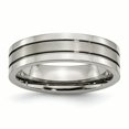 thumbnail image 1 of Bague en Titane Rainurée 6mm Brossée et Polie Taille 8.5, 1 of 6