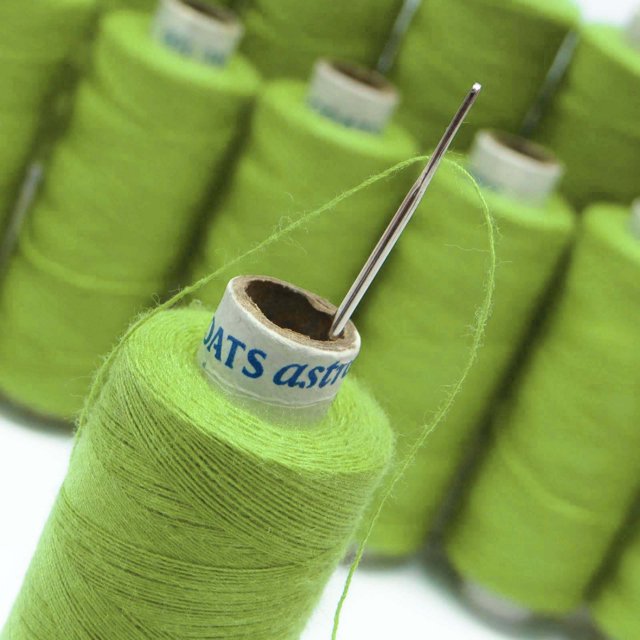 New Spun Polyester Thread Supplies Green Wholesale Spool Quilting Sewing 20 Pieces