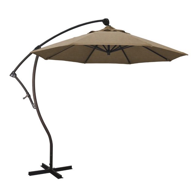 California Umbrella Parasol Déporté de 9 Pieds en Paille