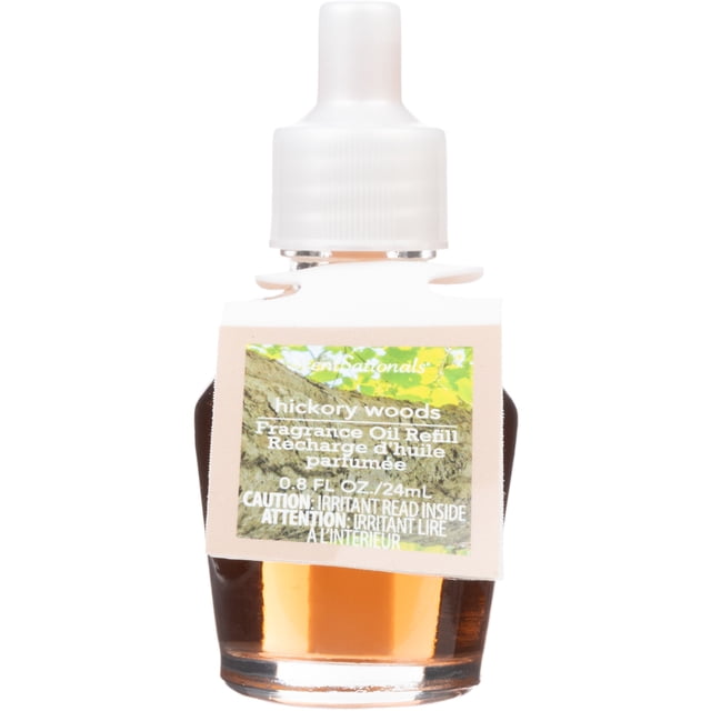 ScentSationals Scent Charm Oil - Recharge d'Huile Parfumée Hickory Woods dans une Bouteille en Verre Transparent avec Liquide Ambré et Bouchon en Plastique Blanc, Étiquetée avec Nom de Parfum et Attention, 0,8 fl oz (24 ml), Convient aux Diffuseurs de Désodorisant pour la Maison Ou le Bureau