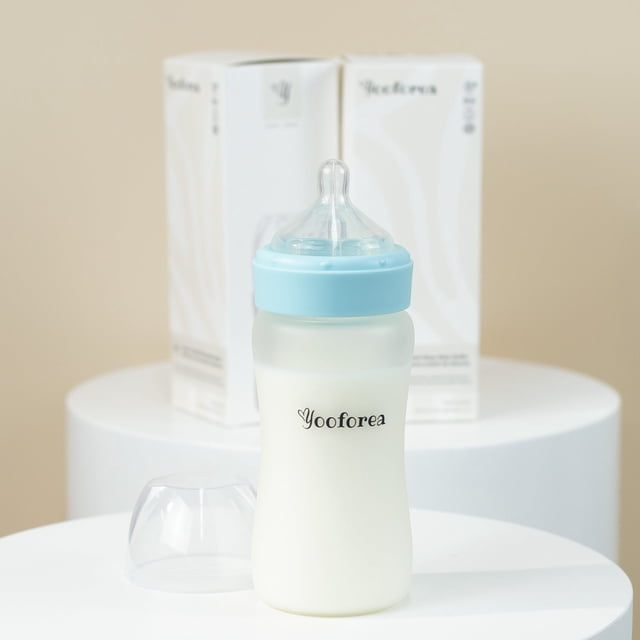 Yooforea Silicone Coated Glass Baby Bottle, 6M+ Fast Flow Nipple I Anti-Colic, Wide Neck, Stable Base I Medical-Grade Silicone Coating Shatter Protection, BPA BPS PVC Free (270 ML/9 OZ-Fog)