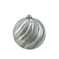 thumbnail image 1 of Boule de Noël Argentée Incassable 2-Finition 5.5 Pouces (140mm), 1 of 1
