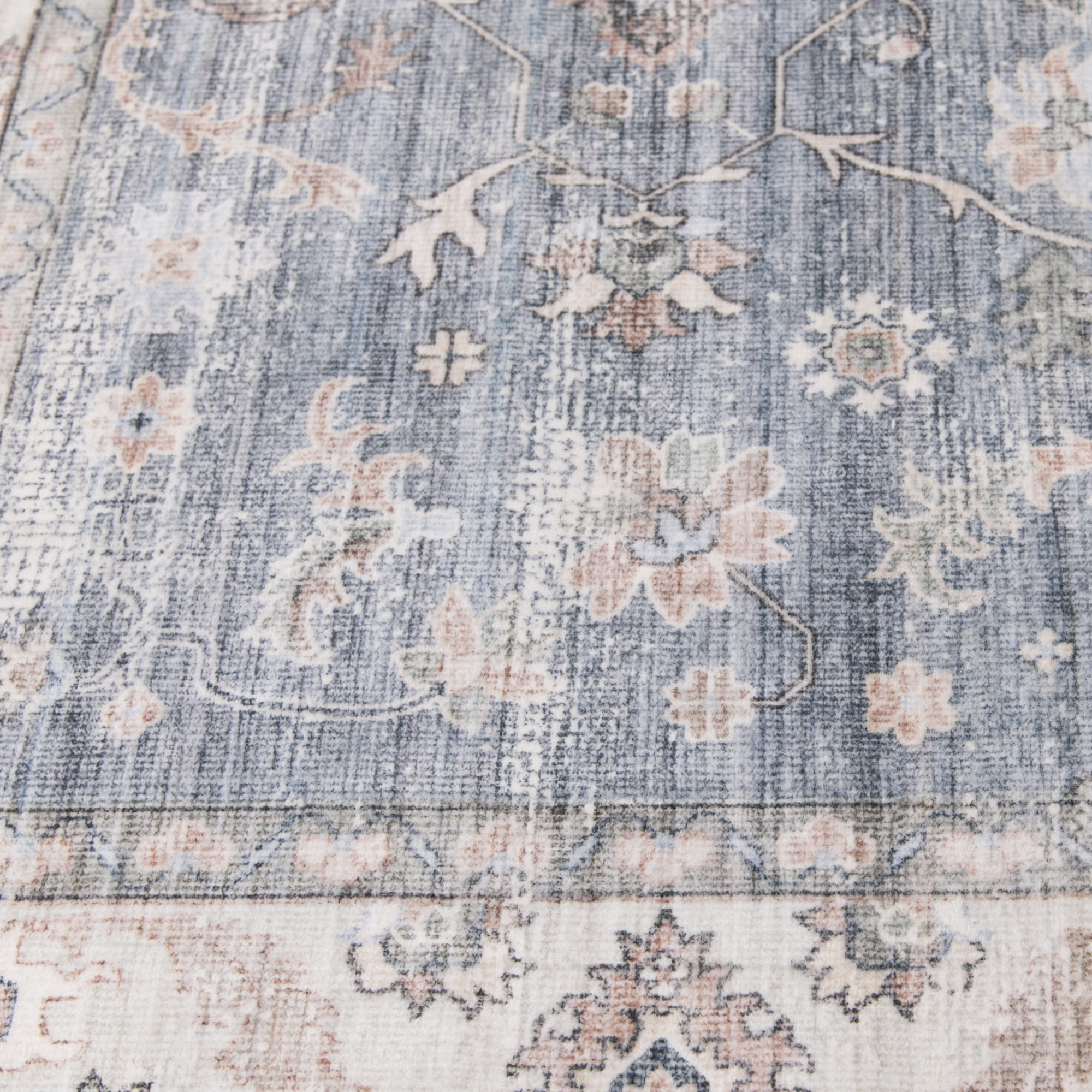 Tapis d'intérieur en peluche Better Homes & Gardens Classic Medallion à motifs géométriques et floraux, 152 x 213 cm, recommandé pour le salon, la salle à manger et la chambre.