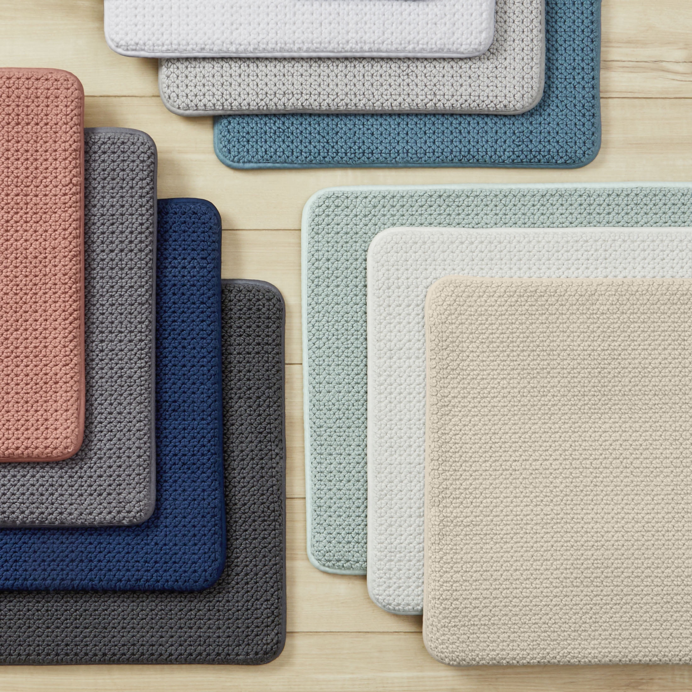 Tapis de bain en mousse à mémoire de forme en coton doux Signature Better Homes & Gardens,argent doux, 20" x 34"