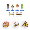 thumbnail image 3 of Jouet de Signalisation Routière 1 Ensemble de 24 Pcs Jouets Amusants de Panneau de Circulation Modèle pour Enfants Jouet de Panneau de Circulation Routière, 3 of 8