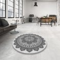 thumbnail image 4 of Ahgly Tapis Rectangulaire Lavable en Machine Intérieur Transitionnel Gris Fumé, 2 Pieds x 3 Pieds, 4 of 7
