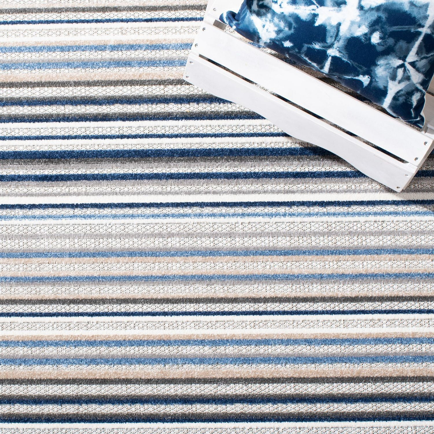 Safavieh Cabana Siomha Striped Outdoor Area Rug
