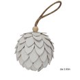 thumbnail image 4 of Ornement en forme de pomme de pin blanche, 4 of 4