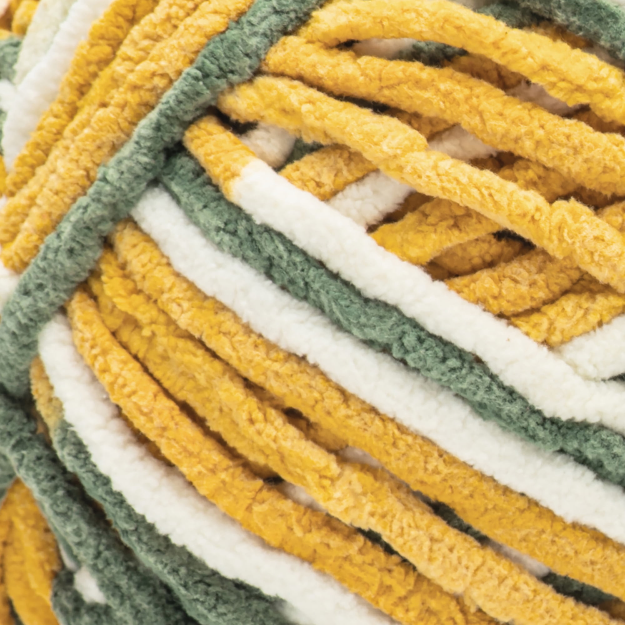Bernat® Blanket™ #6 Super Bulky Polyester Yarn, Olive Varg 10.5oz/300g, 220 Yards