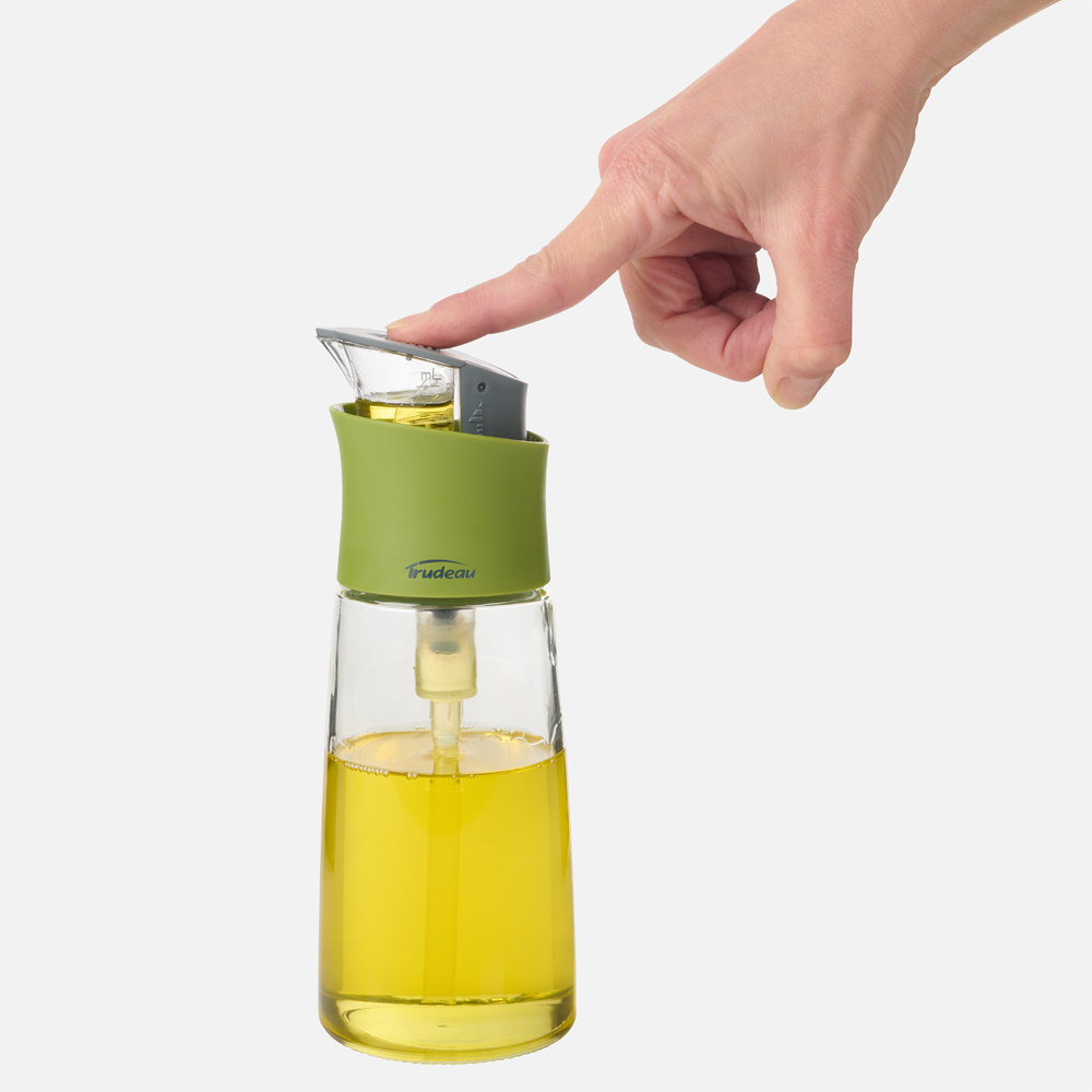 Bouteille à huile en verre Press & Measure de Trudeau – 10,8 oz