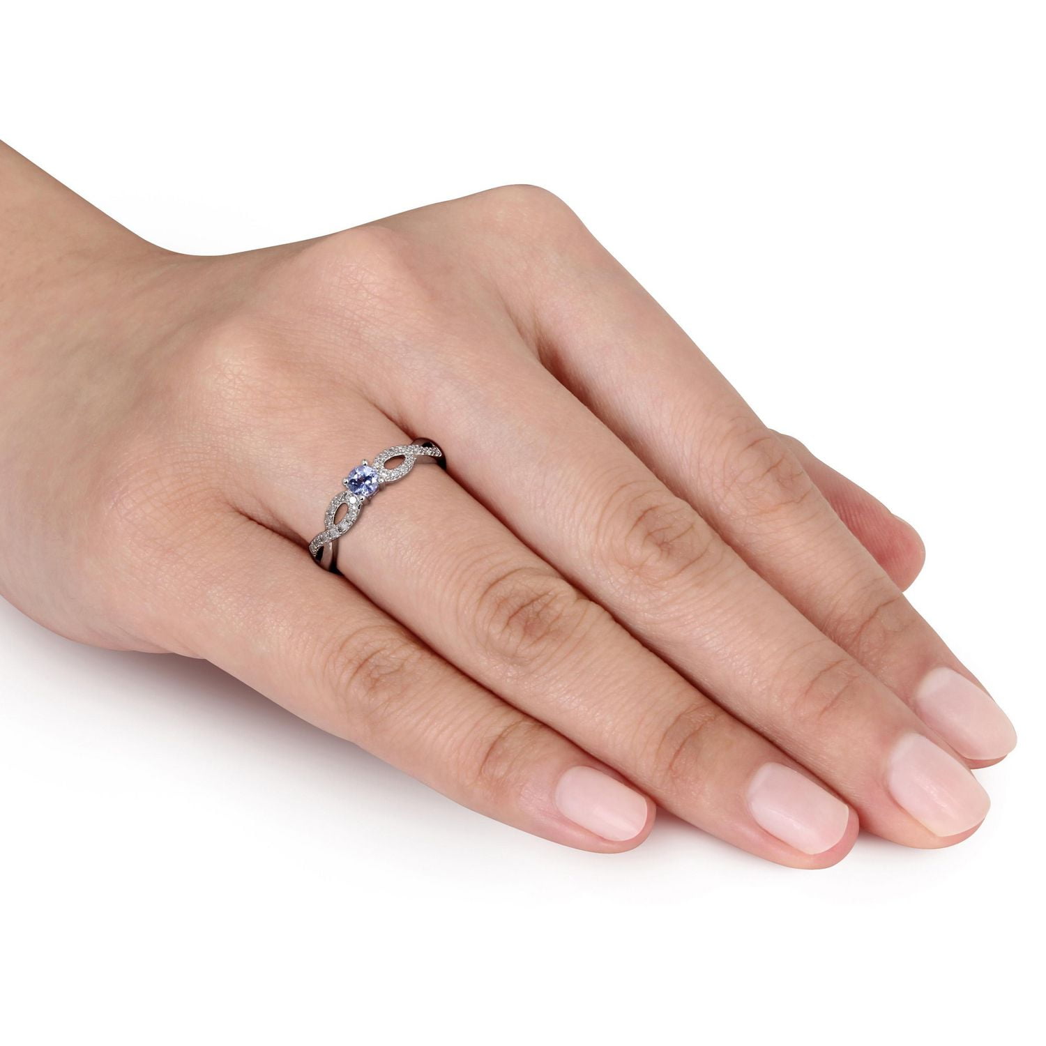 Tangelo 0.17 Carat T.G.W. Tanzanite And Diamond-Accent Sterling Silver Cross-Over Ring
