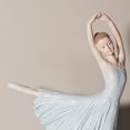 thumbnail image 3 of veasfak Statue de Ballerine Moderne en Résine 3,9 X 9,3 Pieds' Ballet Dancer Ornement de Bureau de Collection D, 3 of 7