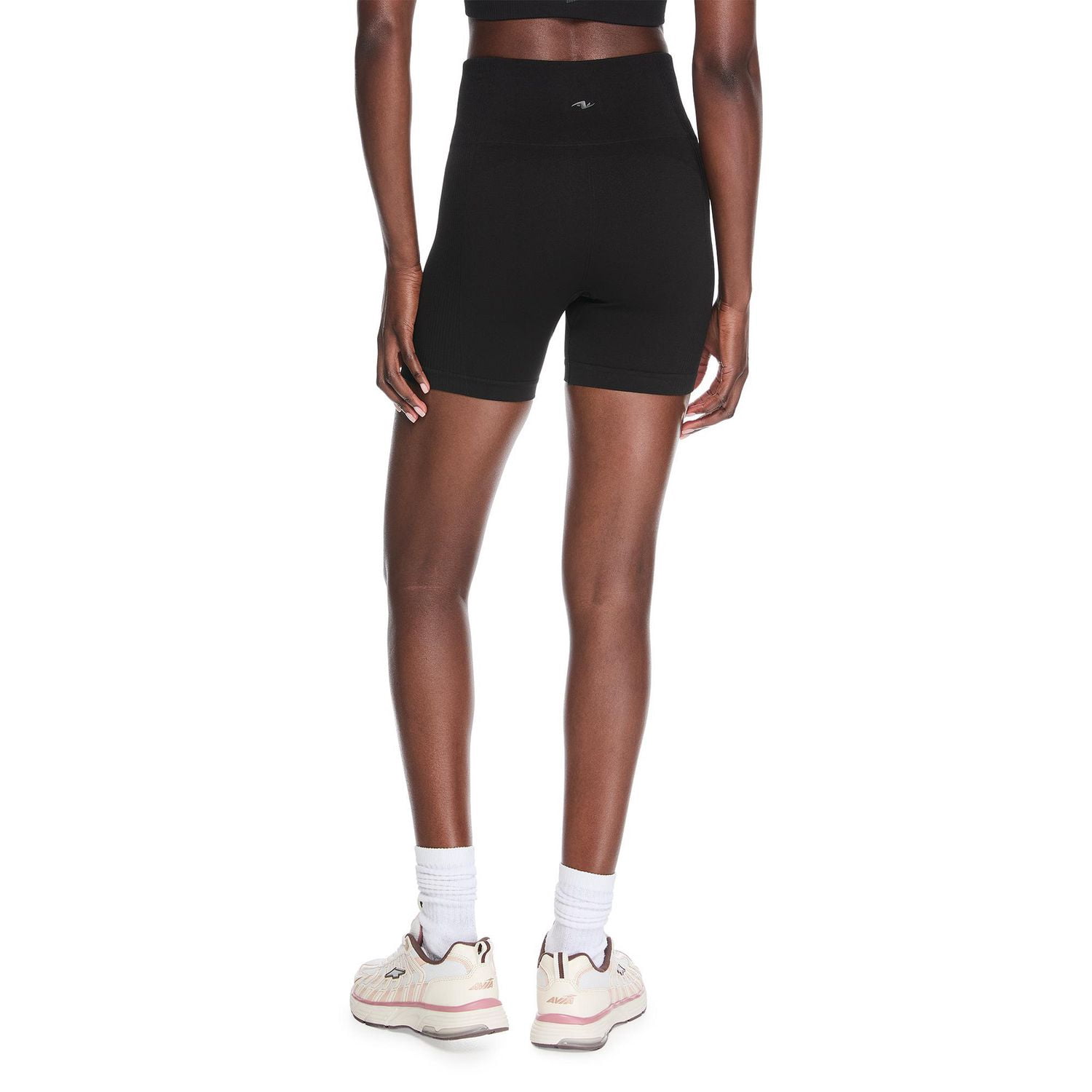 Athletic Works Women's Seamless Short 5