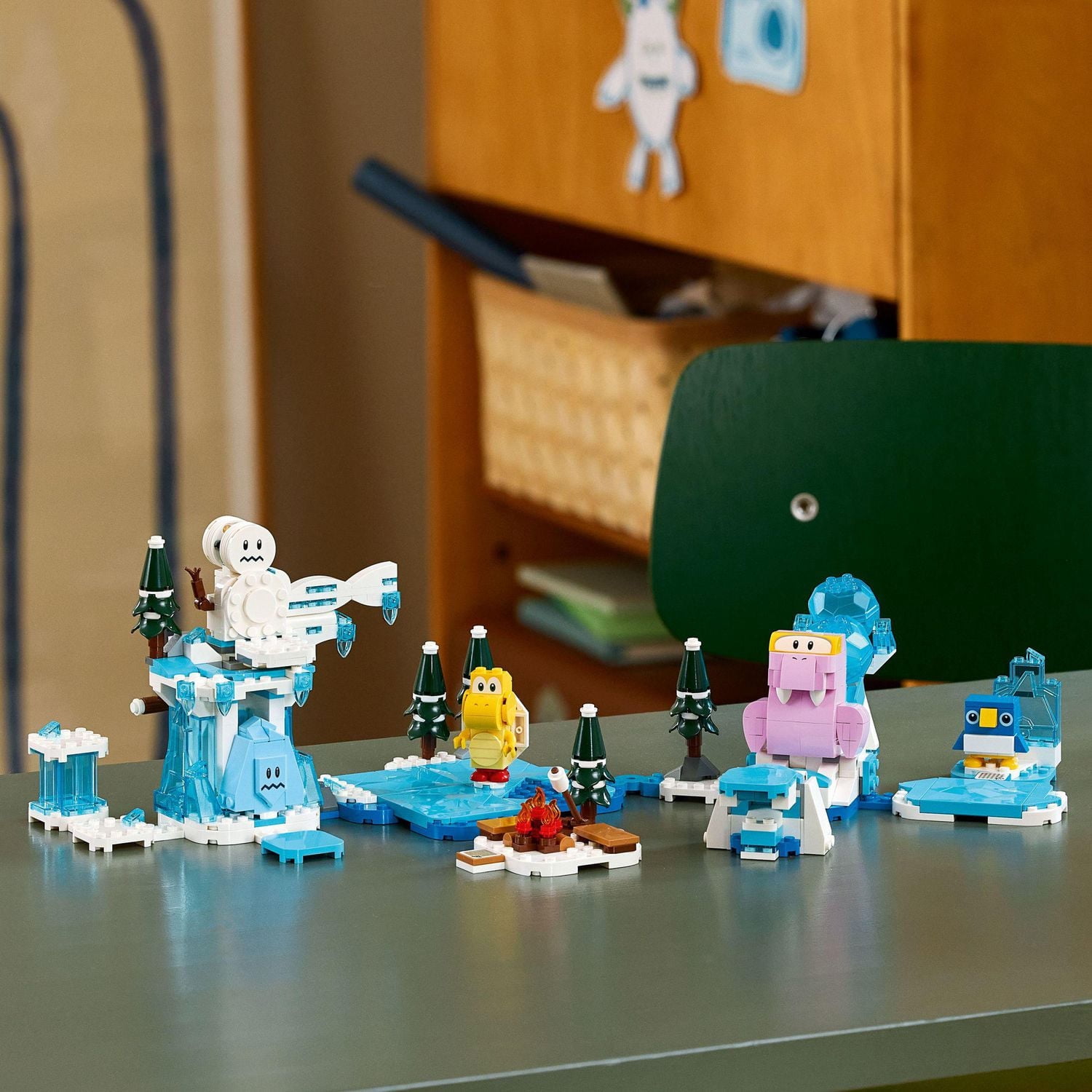 LEGO Super Mario Fliprus Snow Adventure Expansion Set 71417, Toy for Kids to Combine with Starter Course, with Freezie and Baby Penguin Figures, for Fans of Super Mario Bros