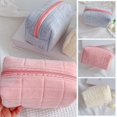 thumbnail image 3 of Jolie Trousse Cosmétique en Blocs de Peluche Grande Capacité Sacs à Carreaux Maquillage, 3 of 8