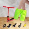 thumbnail image 3 of pitrice Trottinette pour Doigts à Deux Roues Jouets Éducatifs mini Finger Fingerboard Jouet Fantaisie Jouets de Fête Ensemble de Jouets Ensemble de Jouets Cadeaux pour Trottinette Rouge, 3 of 8