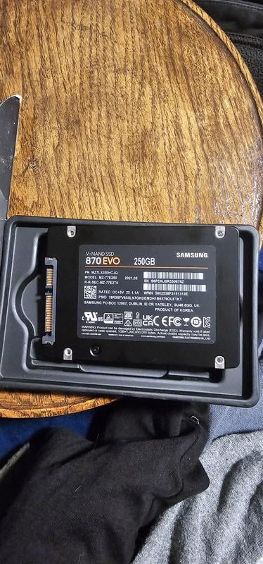 Samsung 870 EVO 1TB SATA III Internal Solid State Drive - English