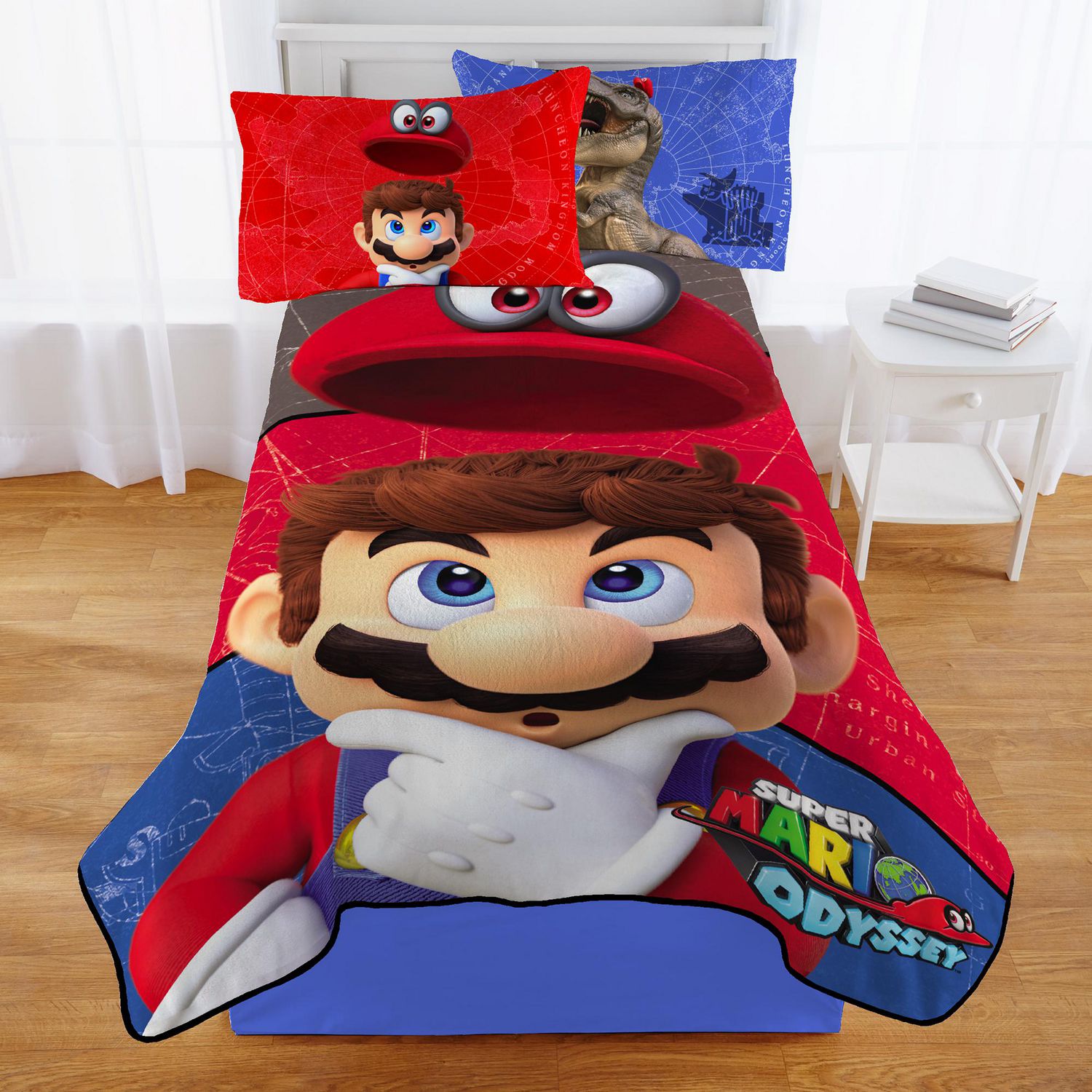 Super Mario "Mario World" Blanket | Walmart Canada