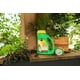 Engrais pour plantes tout usage Miracle-Gro Shake ’n Feed - 2,04kg – image 4 sur 6
