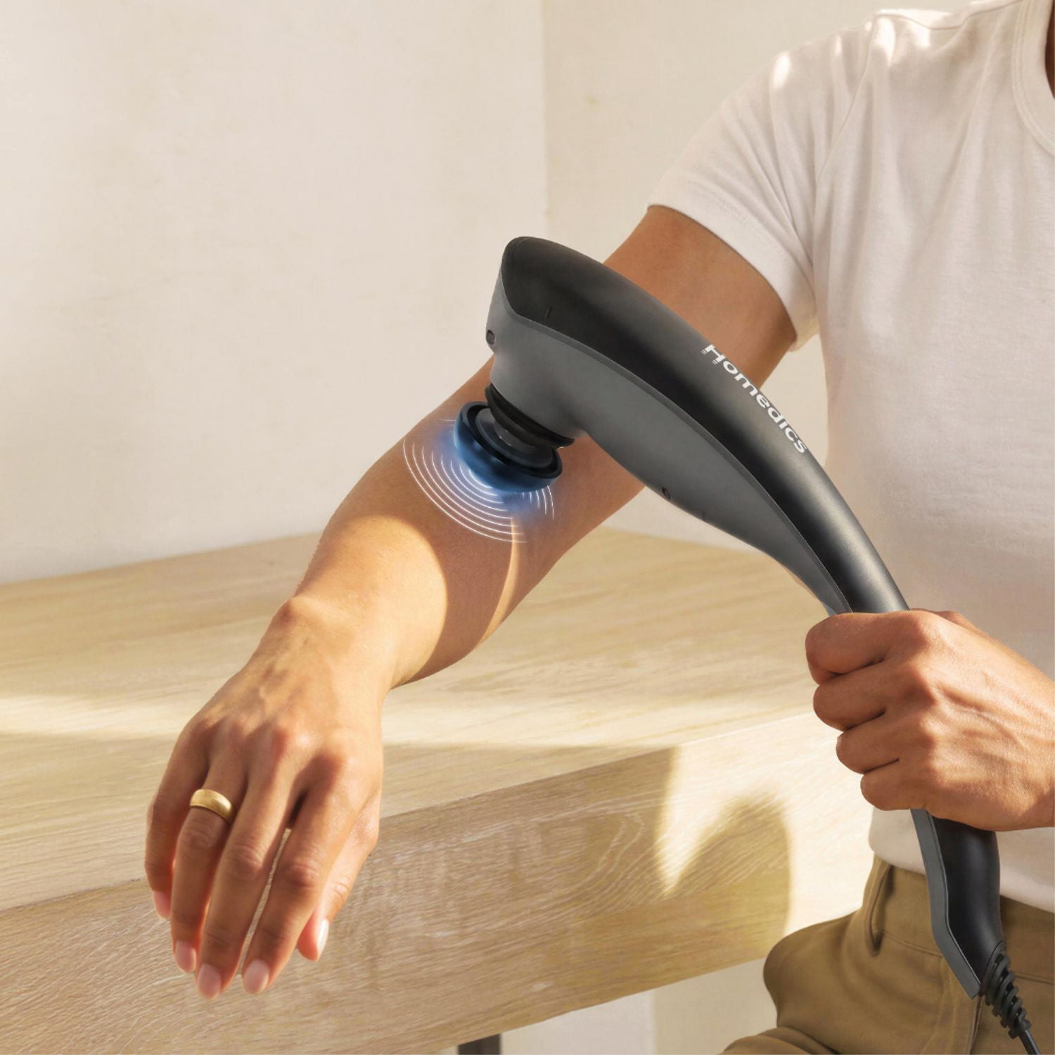 thumbnail image 3 of Masseur à percussion pour tissus profonds Homedics, 3 of 6