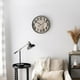 Horloge murale Home Trends 16 "gris délavé Horloge murale de 16 "de diamètre – image 2 sur 4