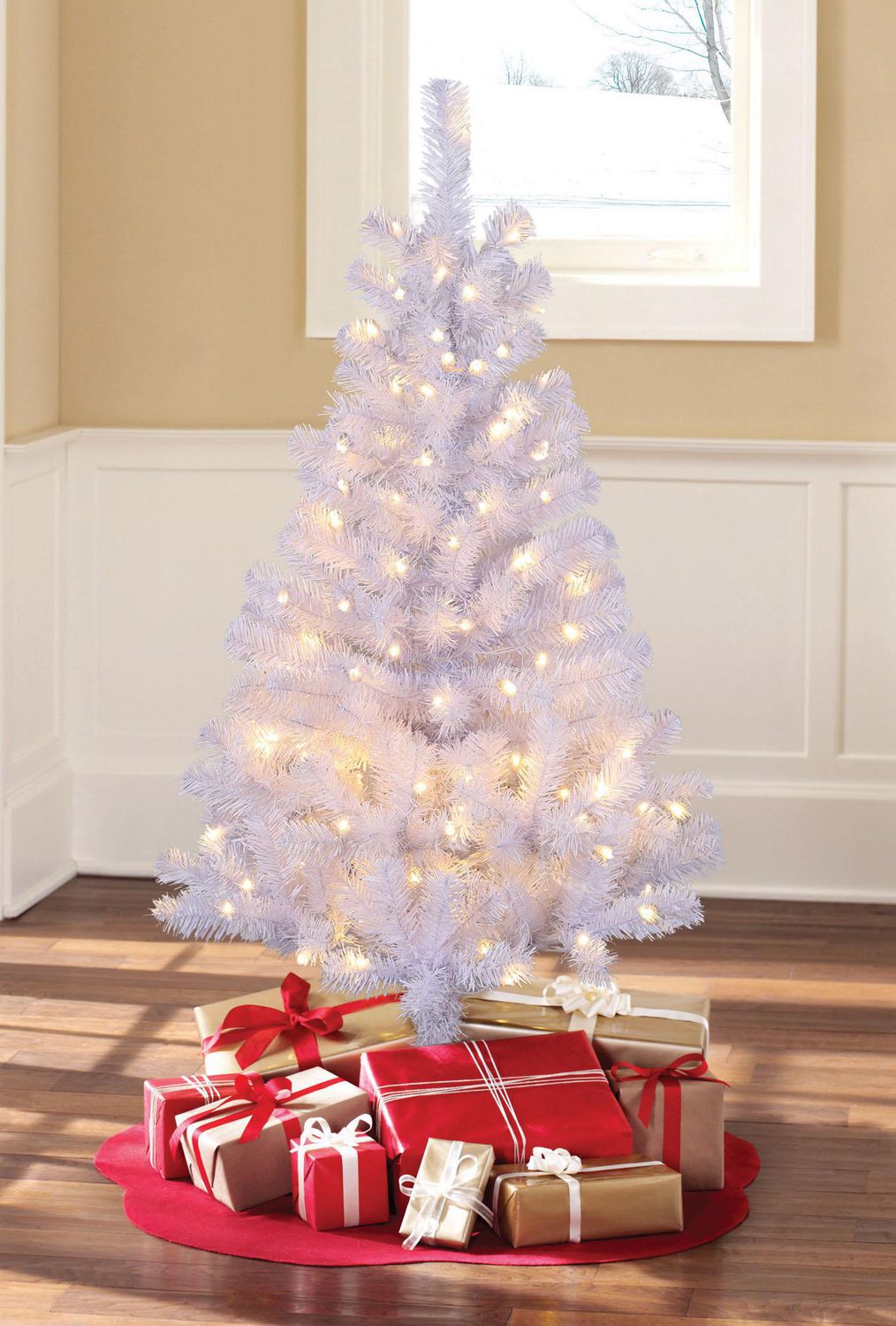 Holiday Time 4 Pre Lit Regular Full Pine Christmas Tree White   6000202021364 