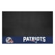 Tapis de barbecue des Patriots de la Nouvelle-Angleterre de la NFL par FanMats de 26 x 42 po – image 1 sur 5