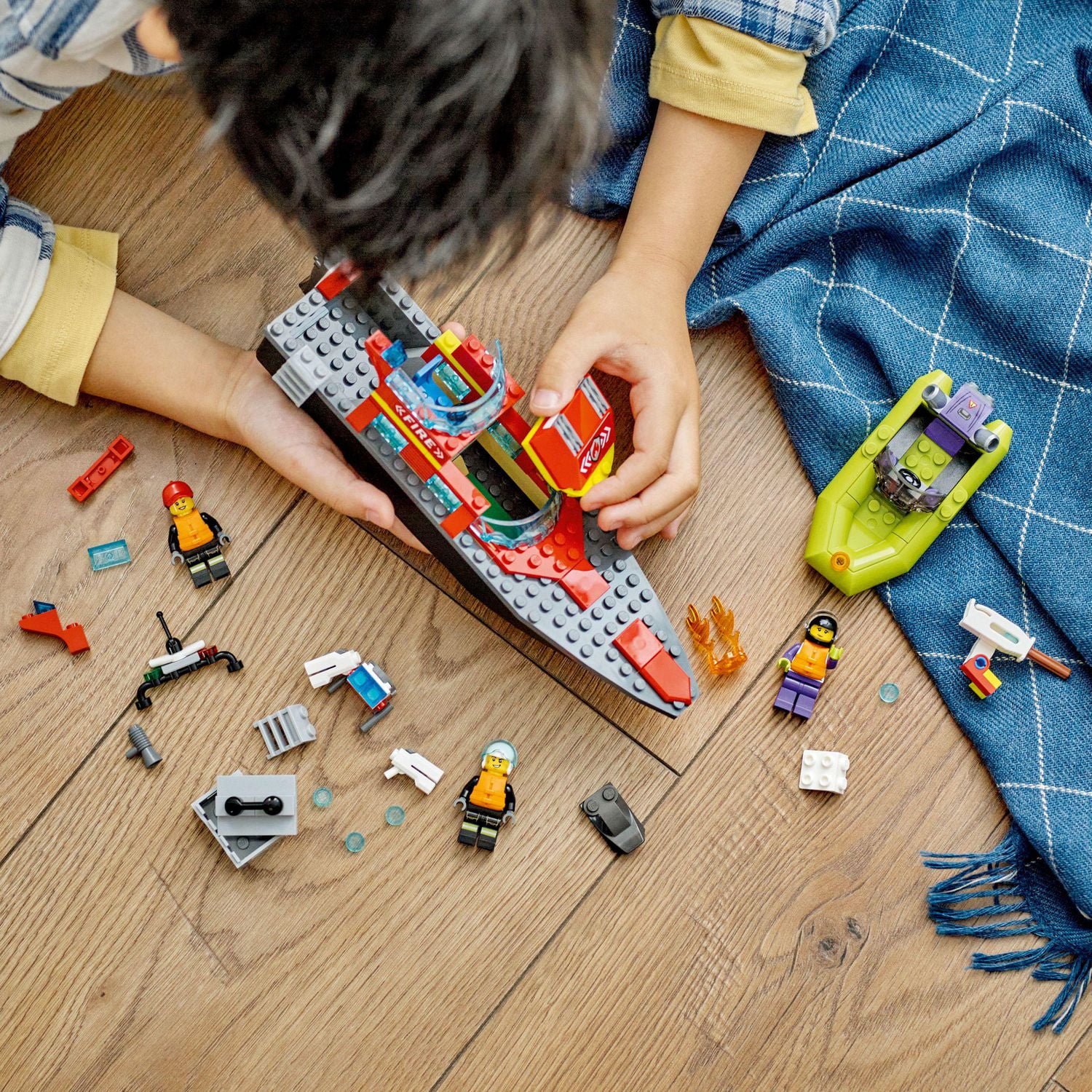 Lego boats that float on online water