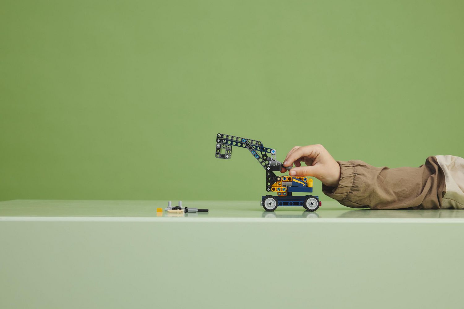 LEGO Technic Dump Truck 2 in 1 Toy Building Set 42147, Model