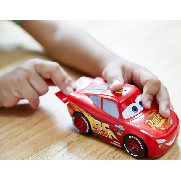 Disney Pixar Cars 3 Lightning McQueen Vehicle