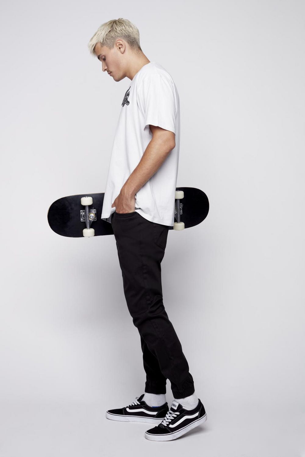 Jeaniologie ™ Men's 5-pocket Classic Cuffed Jogger- Black, size 28 - 38