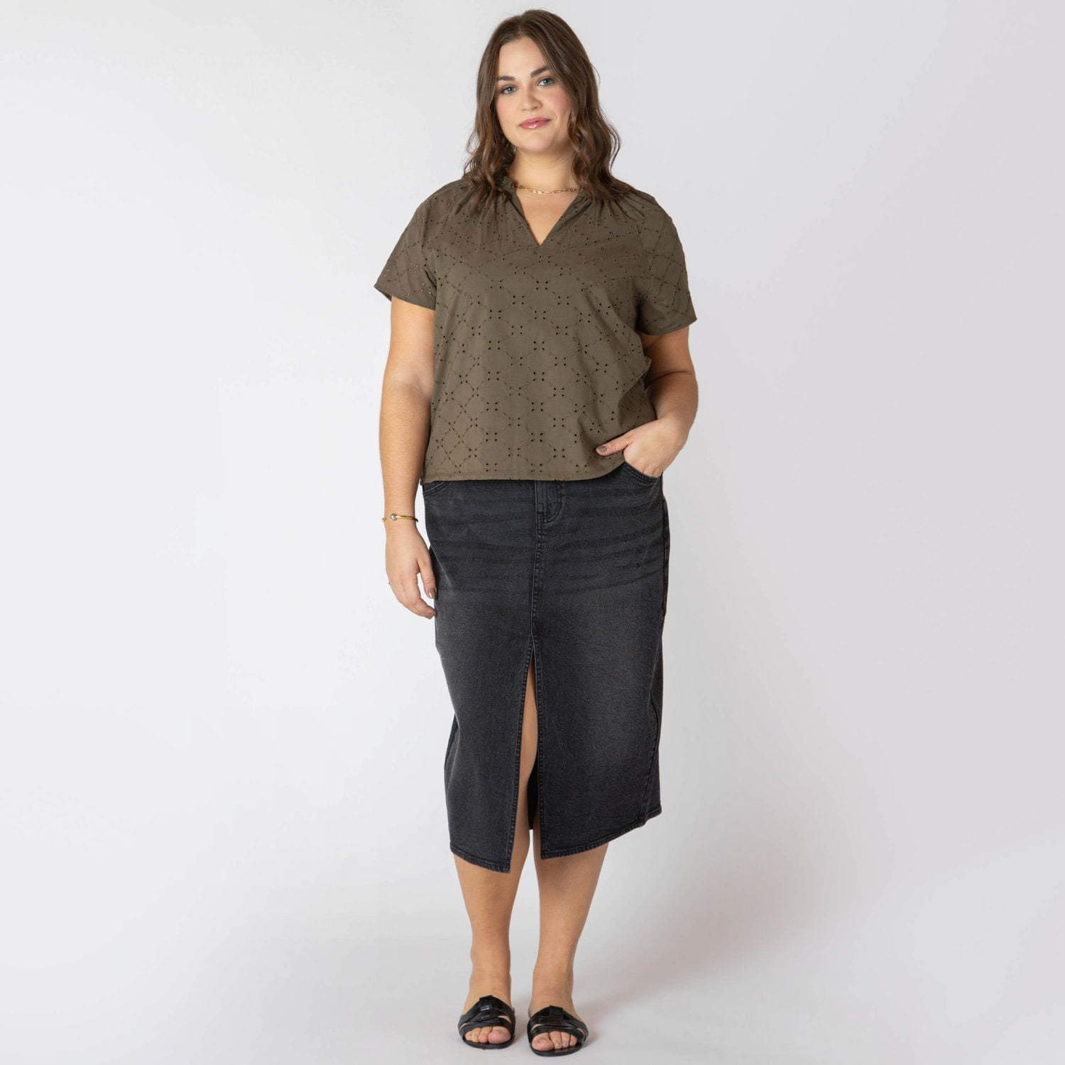 Devoted Women’s Plus size short sleeve blouse