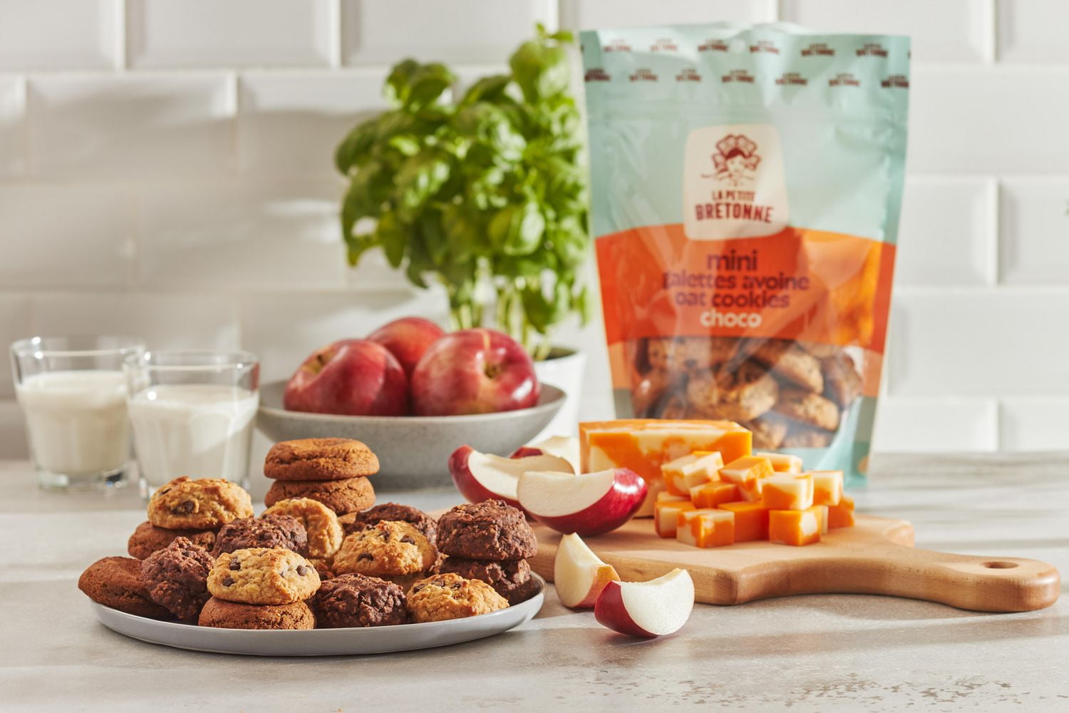 La Petite Bretonne Mini Chocolate Chip Oatmeal Cookies, 350 g