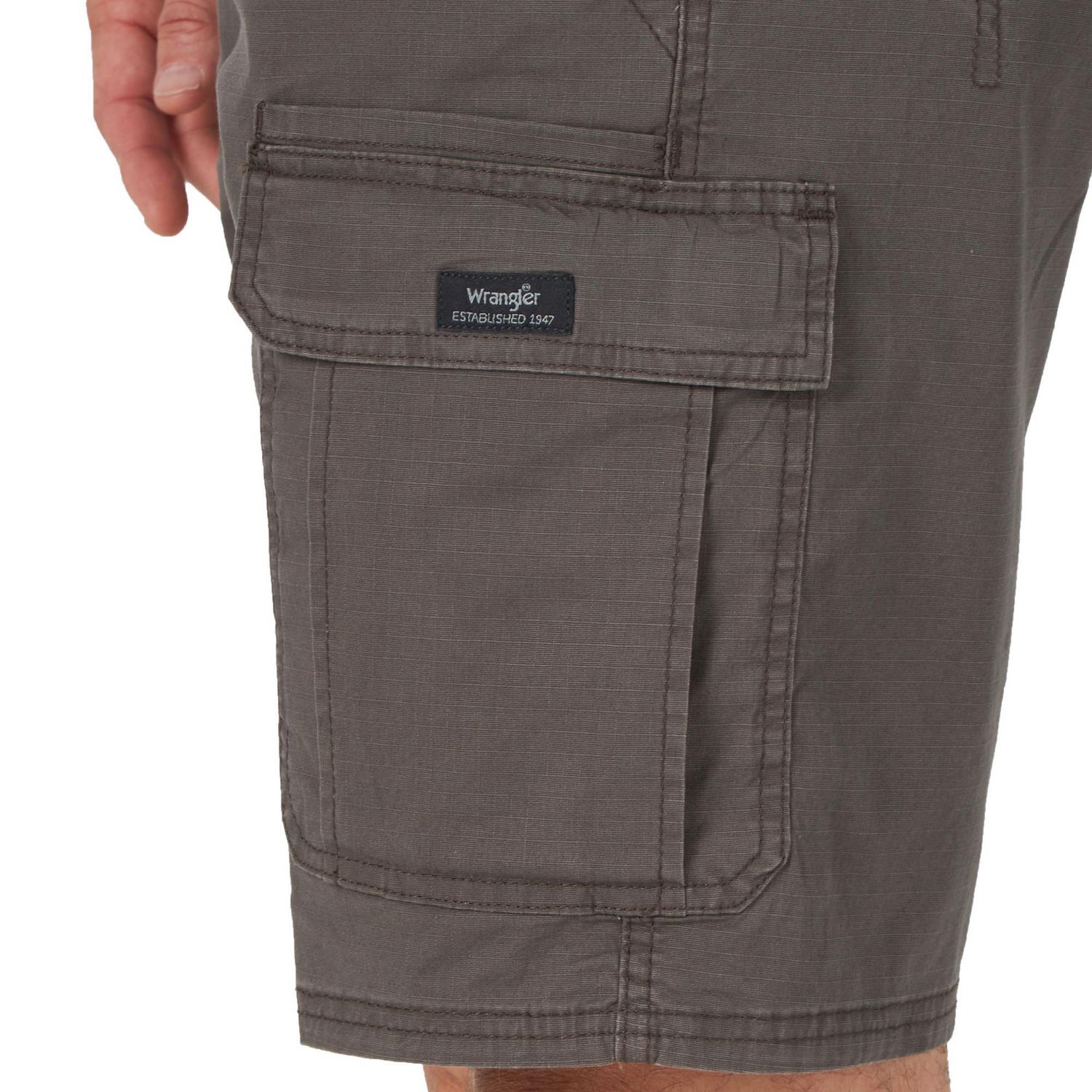 wrangler denim cargo shorts with tech pocket