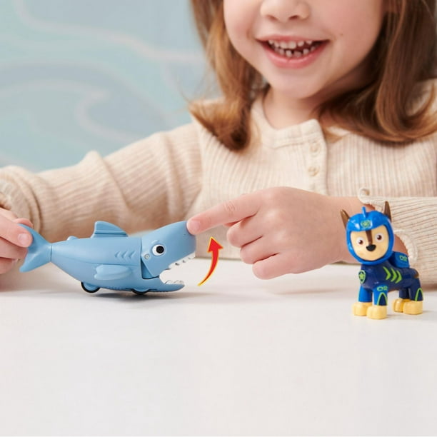 PAW Patrol, Aqua Pups Chase and Shark Action Figures for Kids Ages 3 and up  