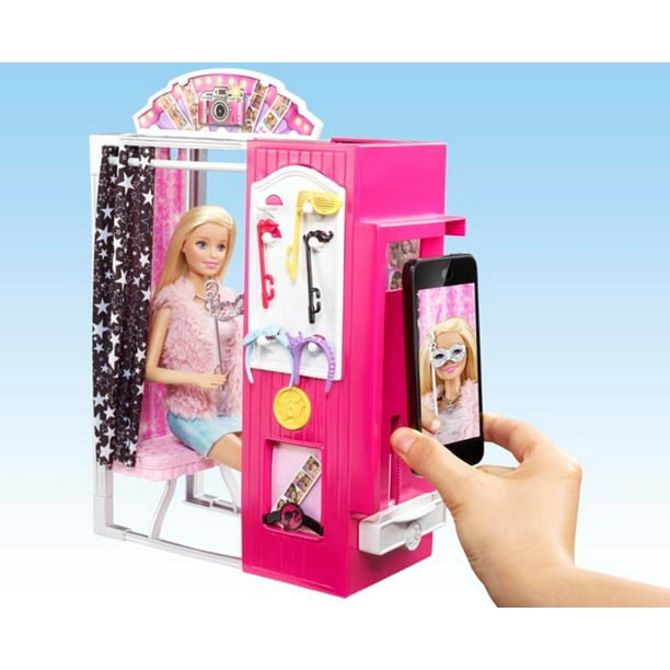 Kiosque/cabine photographique de Barbie