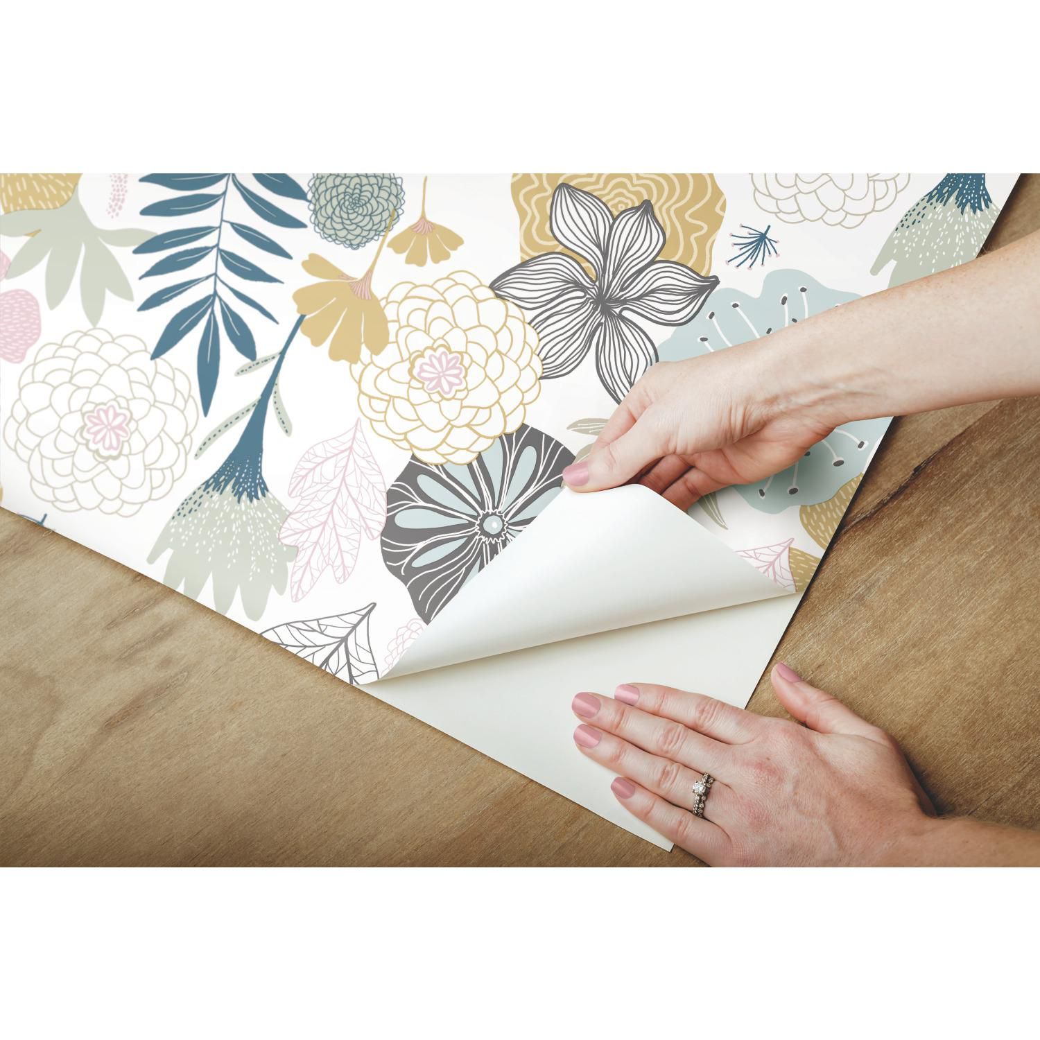 RoomMates Peel & Stick Removable Wallpaper, Repositionable & Washable,  20.5-in x 16.5-ft, Shiplap | Canadian Tire