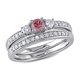 Ensemble de mariage Miadora "halo" à trois pierres en diamant rose et blanc 0.50 ct T.W. en or blanc 14k – image 1 sur 4