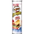 thumbnail image 2 of Kellogg's Pringles Croustilles saveur de hamburger au fromage, 2 of 5