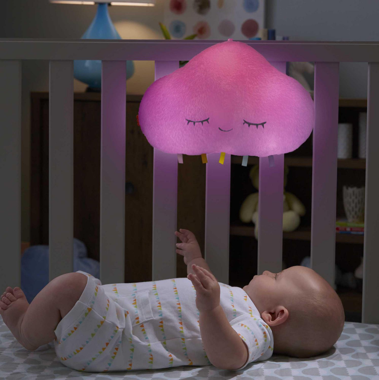 Fisher-Price Nuages Apaisants mobile musical pour lit bébé avec détecteur  de pleurs, sons et lumières, transformable en veilleuse, dès la naissance
