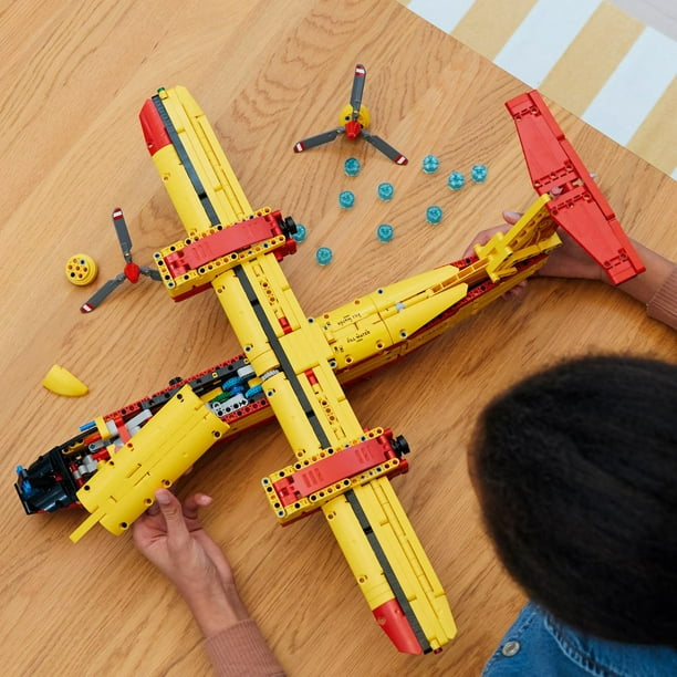 LEGO Technic L'avion des pompiers 42152 Ensemble de construction (1134  pièces) 