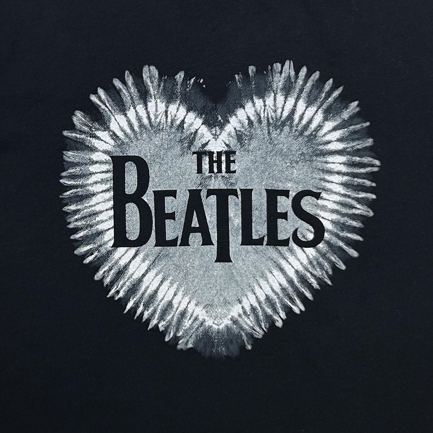The Beatles Tee shirt femme. Ce t-shirt à manches courtes et col rond pour femme peut facilement être porté avec votre jean ou votre bas préféré