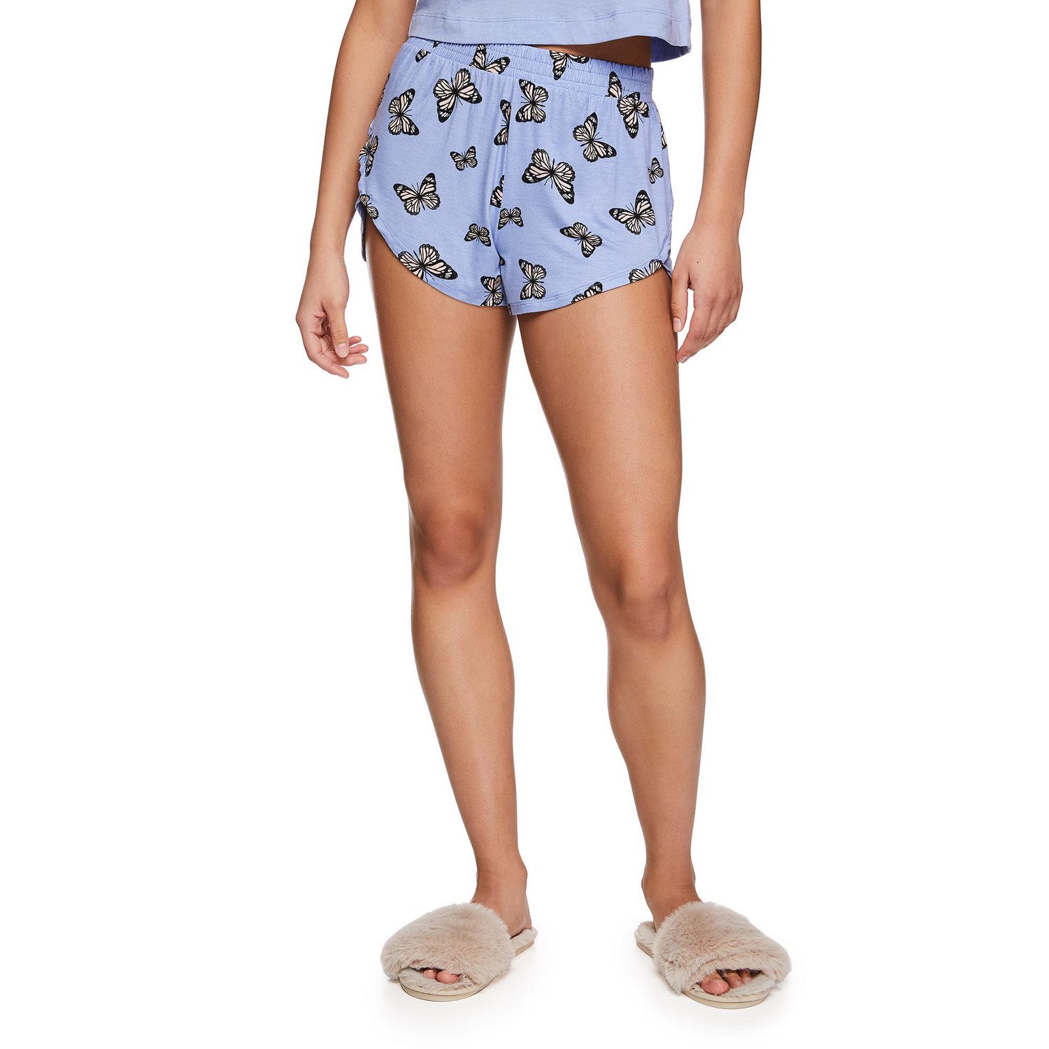 Short de coupe dauphin à taille haute No Boundaries pour femmes