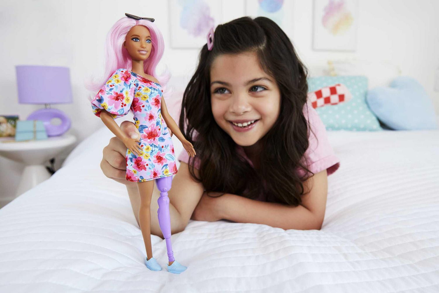 Barbie with prosthetic leg online