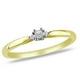 Miadora Bague de fiançailles avec 0.07 ct de diamants de coupe princesse et ronds en or jaune avec de l'or blanc 10 K, (G-H, I2-I3) – image 1 sur 5