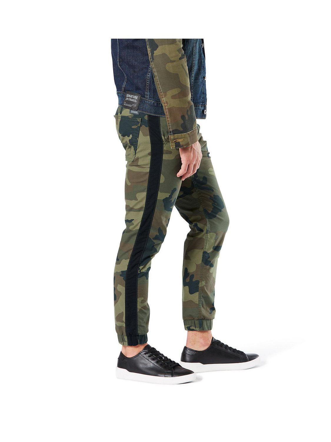 Signature by Levi Strauss Co. Men s Camo Stripe Jogger Walmart